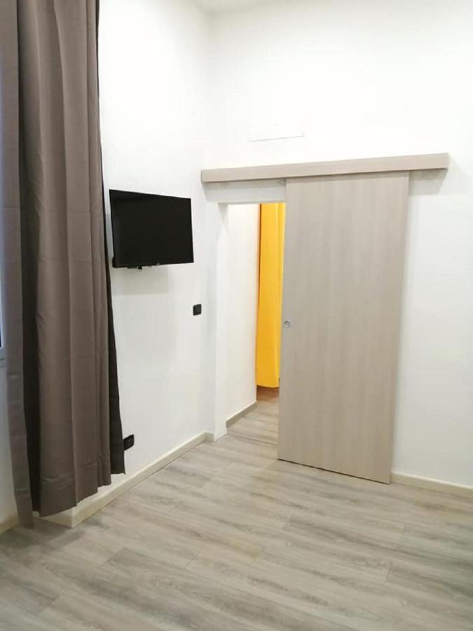 Appartamento Nuovo A 1 Minuto Dal Porto Livourne Extérieur photo