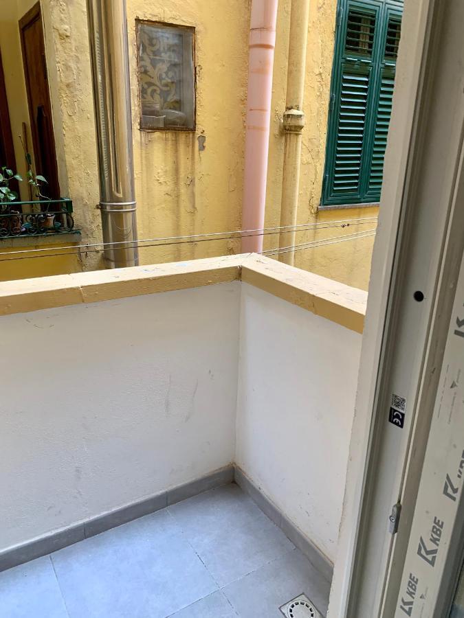 Appartamento Nuovo A 1 Minuto Dal Porto Livourne Extérieur photo