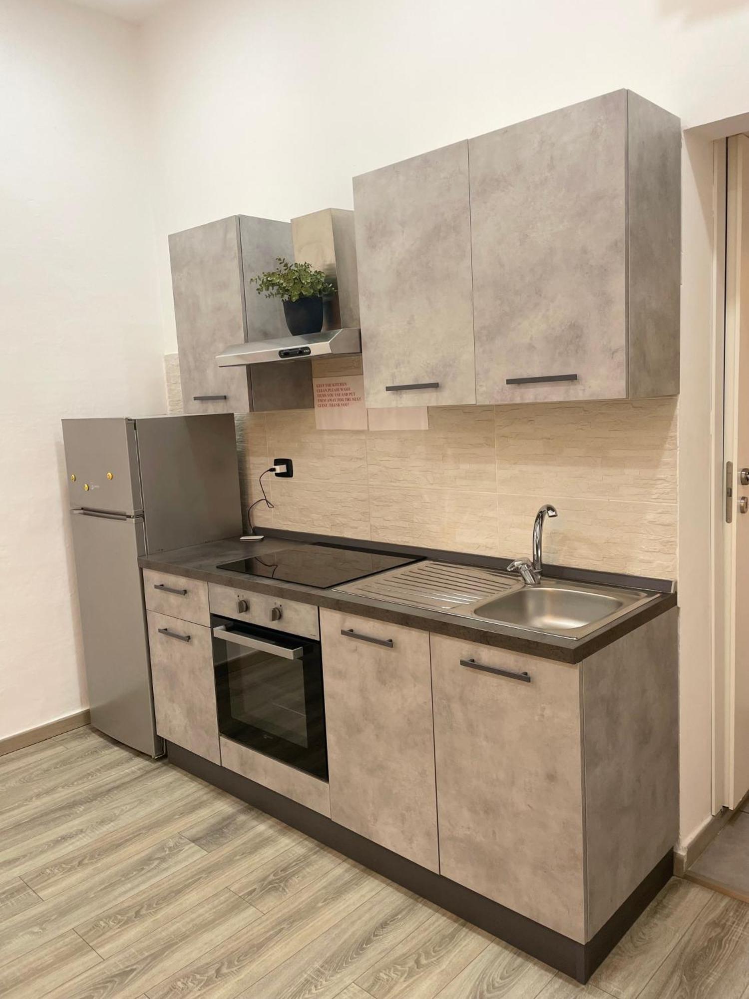 Appartamento Nuovo A 1 Minuto Dal Porto Livourne Extérieur photo